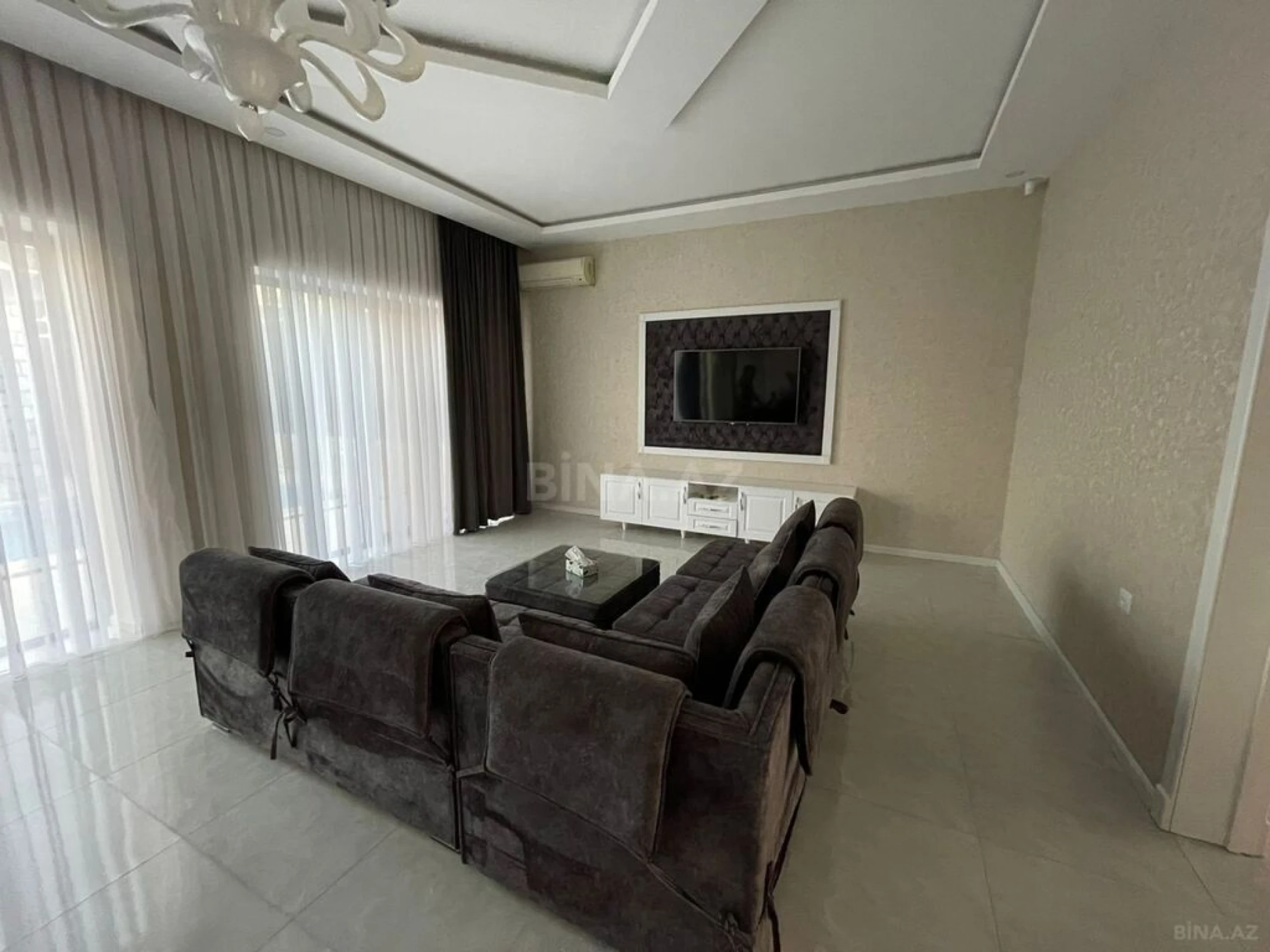 Kirayə verilir 4 otaqlı həyət evi 320 m²