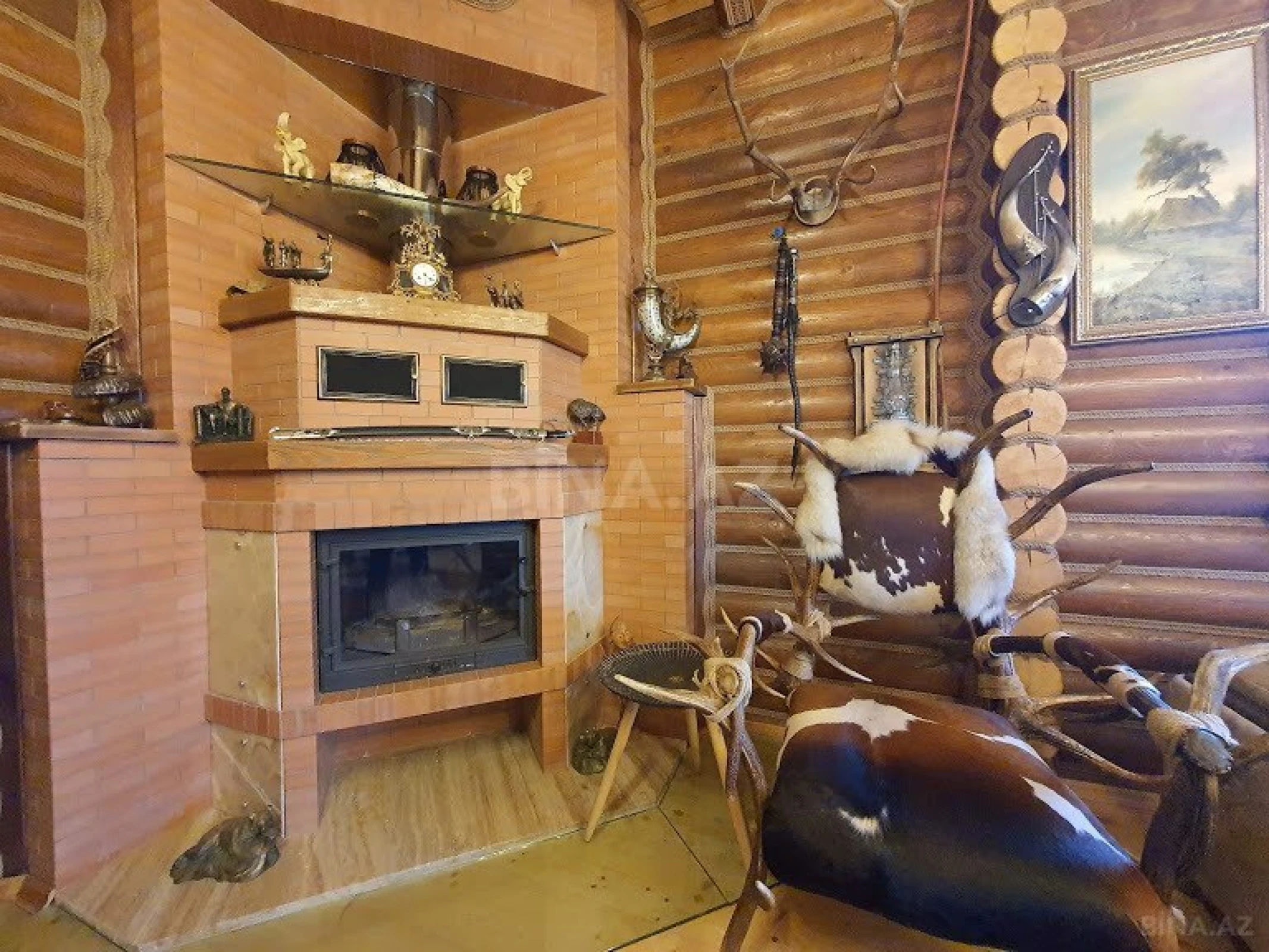 Satılır 9 otaqlı həyət evi 600 m²