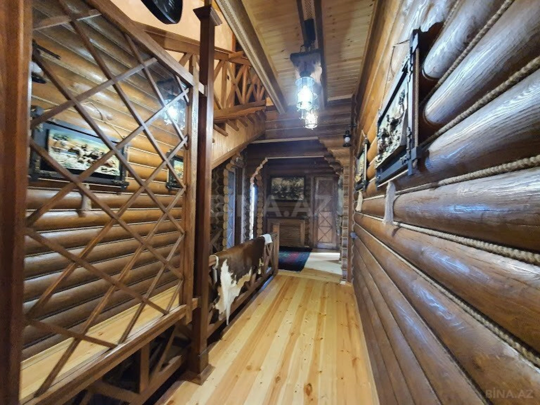 Satılır 9 otaqlı həyət evi 600 m²