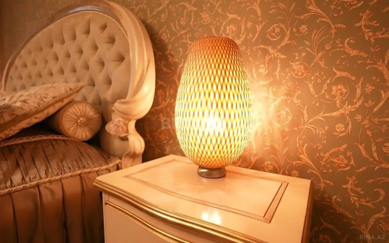 Satılır 12 otaqlı həyət evi 1600 m²