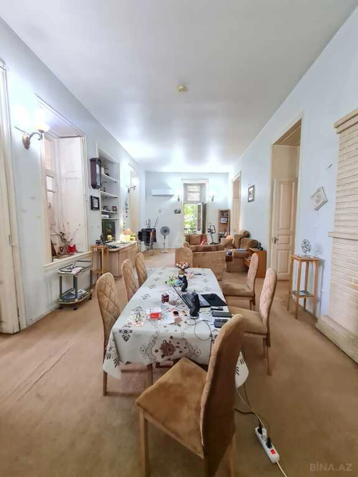 Satılır 4 otaqlı mənzil 165 m²
