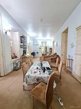 Satılır 4 otaqlı mənzil 165 m²