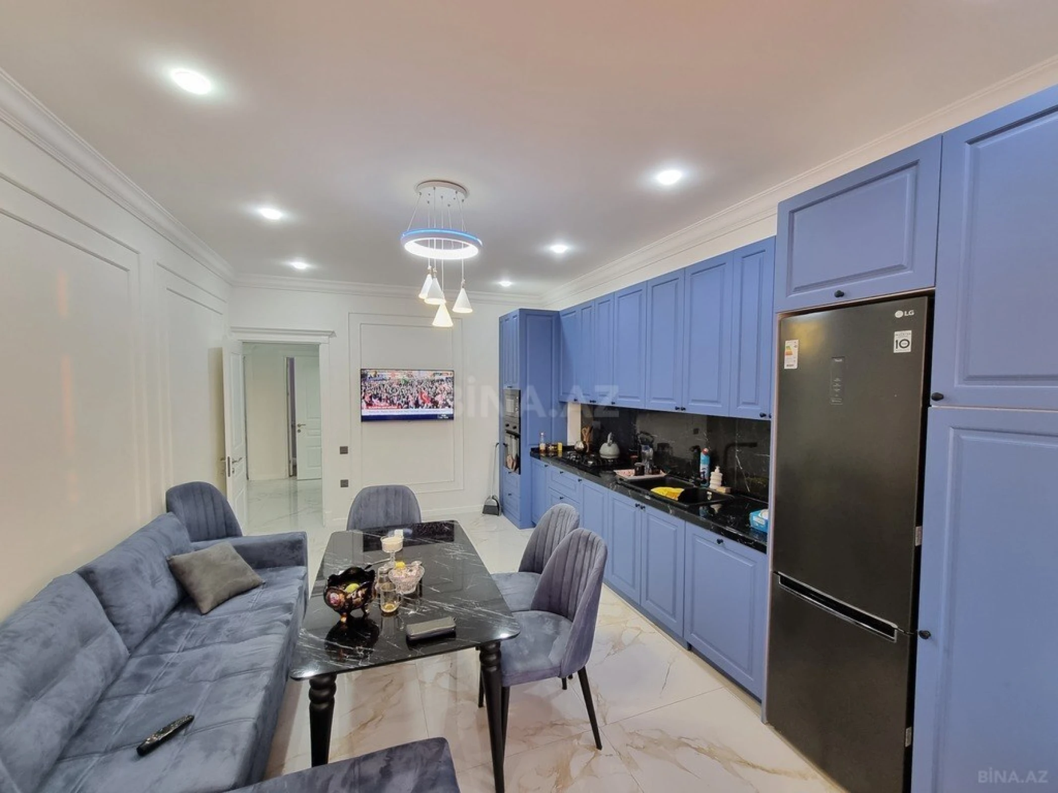 Satılır 3 otaqlı mənzil 160 m²