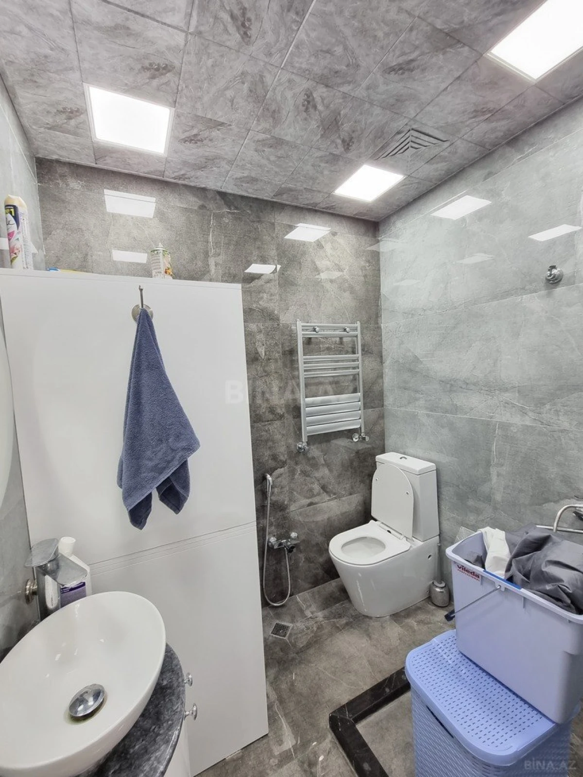 Satılır 3 otaqlı mənzil 160 m²