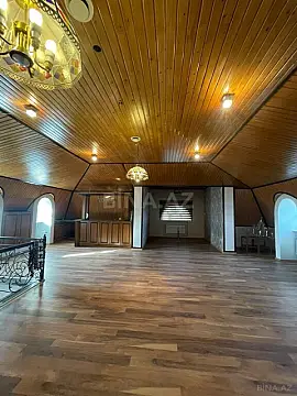 Kirayə verilir 7 otaqlı həyət evi 400 m²