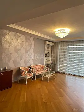 Kirayə verilir 7 otaqlı həyət evi 400 m²