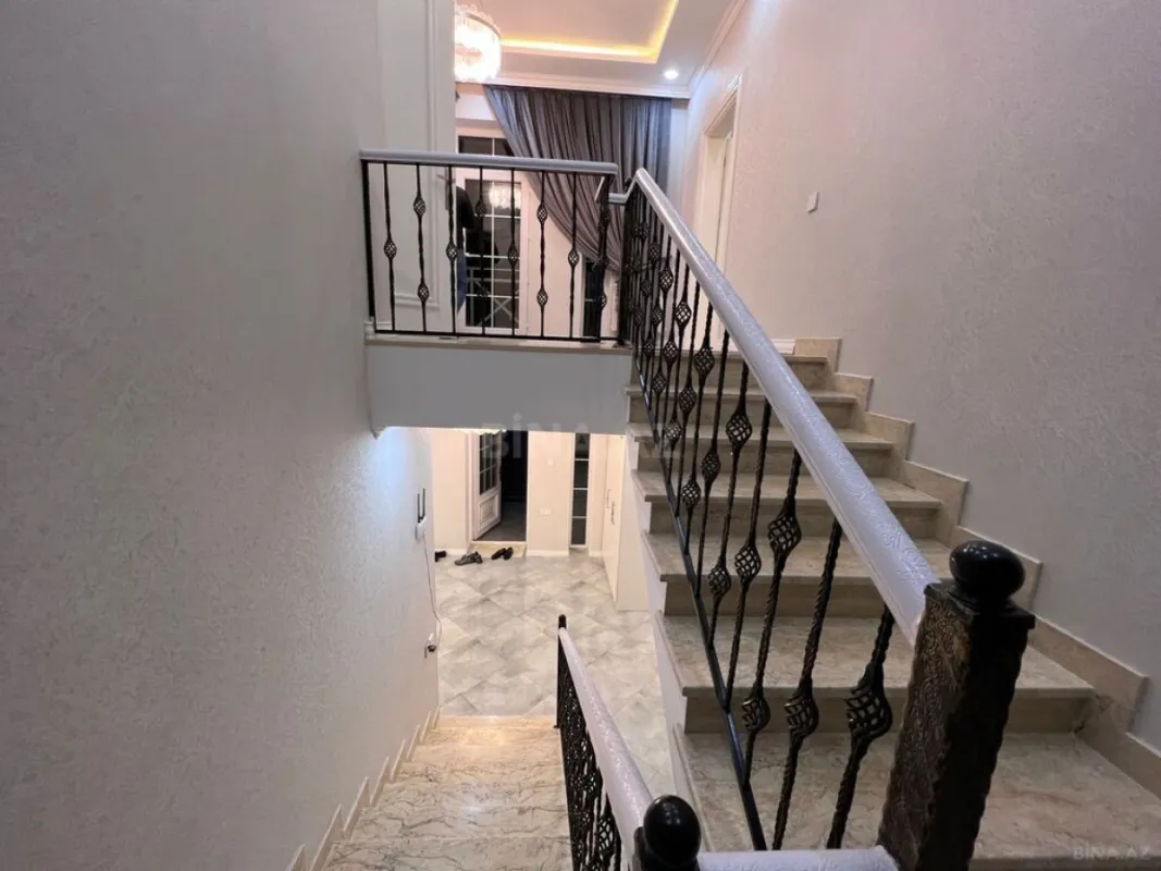 Kirayə verilir 5 otaqlı həyət evi 360 m²