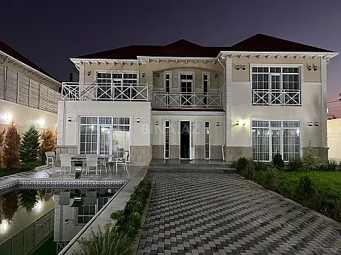 Kirayə verilir 5 otaqlı həyət evi 360 m²