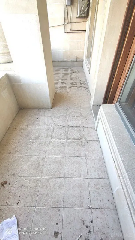 Satılır 3 otaqlı mənzil 125 m²