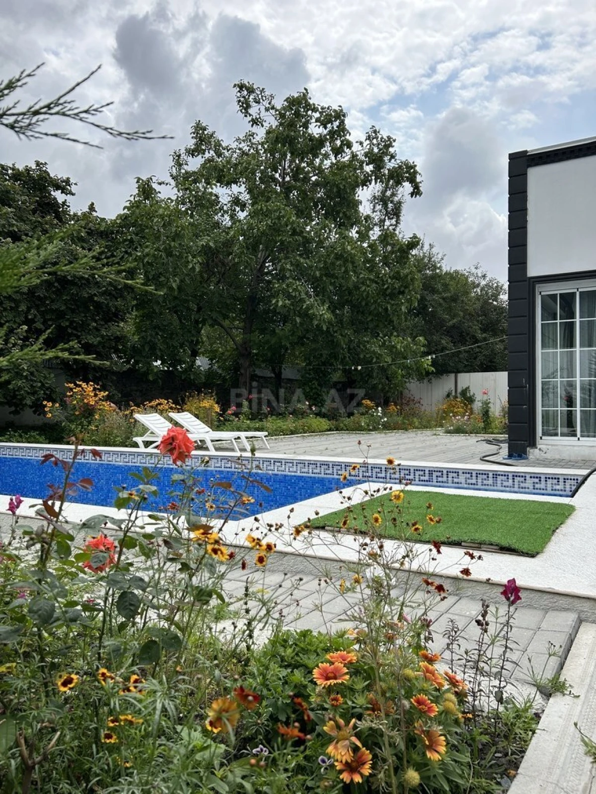 Kirayə verilir 5 otaqlı həyət evi 155 m²