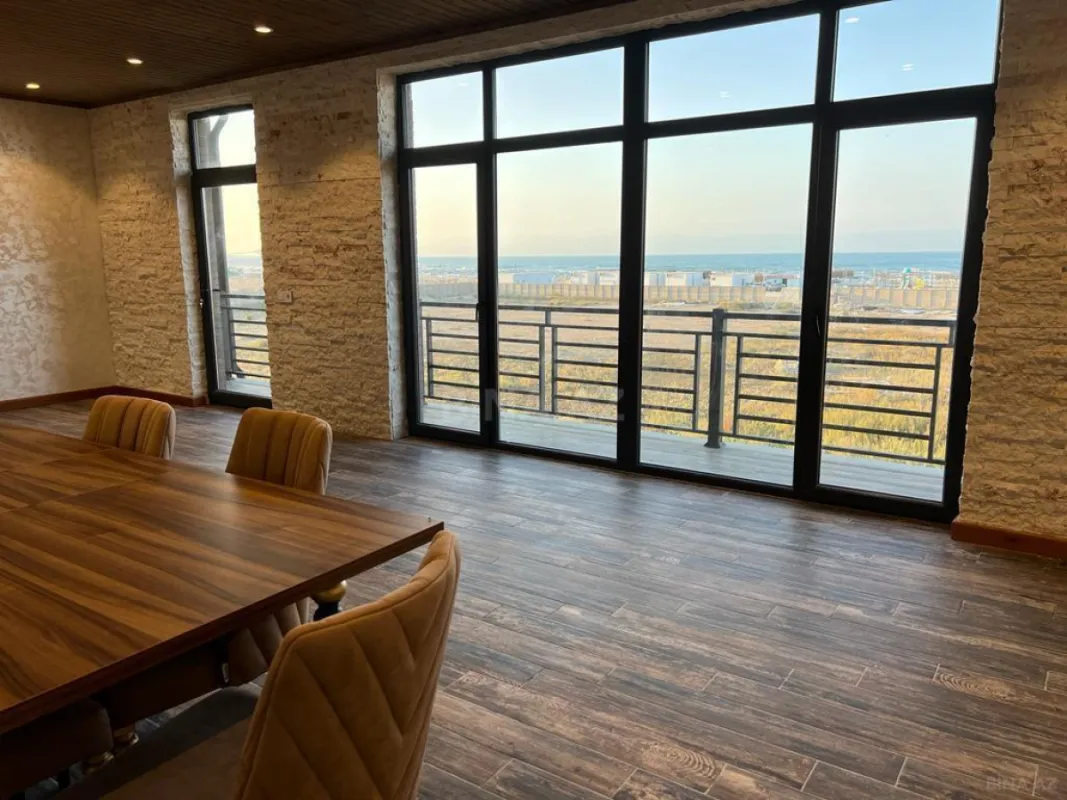 Kirayə verilir 5 otaqlı həyət evi 190 m²