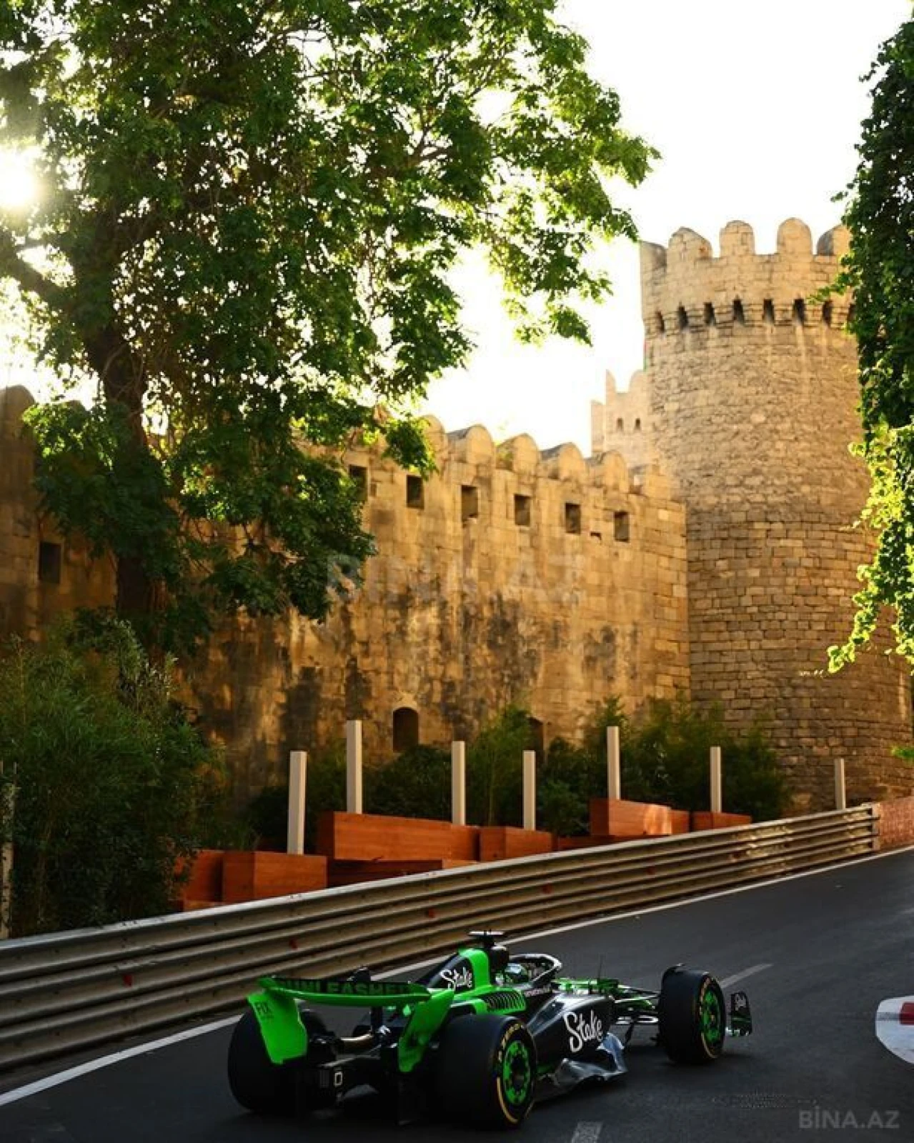 Satılır obyekt 280 m²