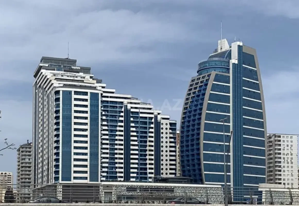 Kirayə verilir 3 otaqlı mənzil 214 m²