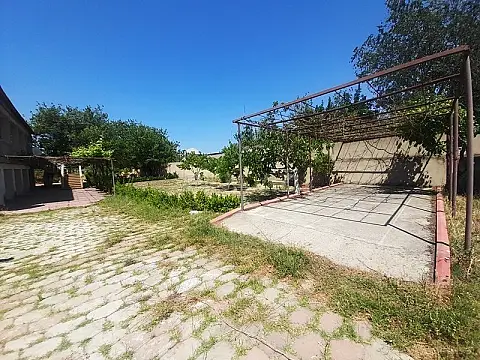 Satılır həyət evi 100 m²