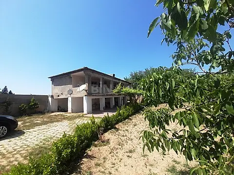 Satılır həyət evi 100 m²