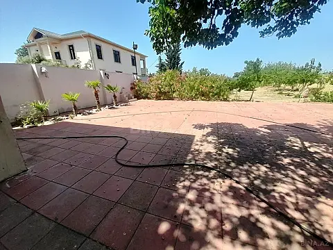 Satılır həyət evi 100 m²