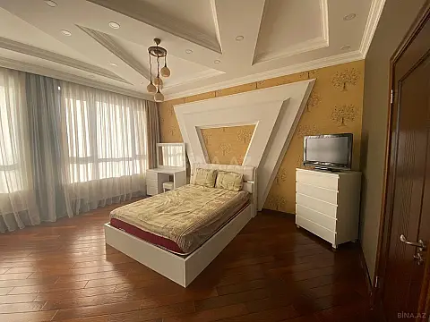 Kirayə verilir 6 otaqlı həyət evi 400 m²