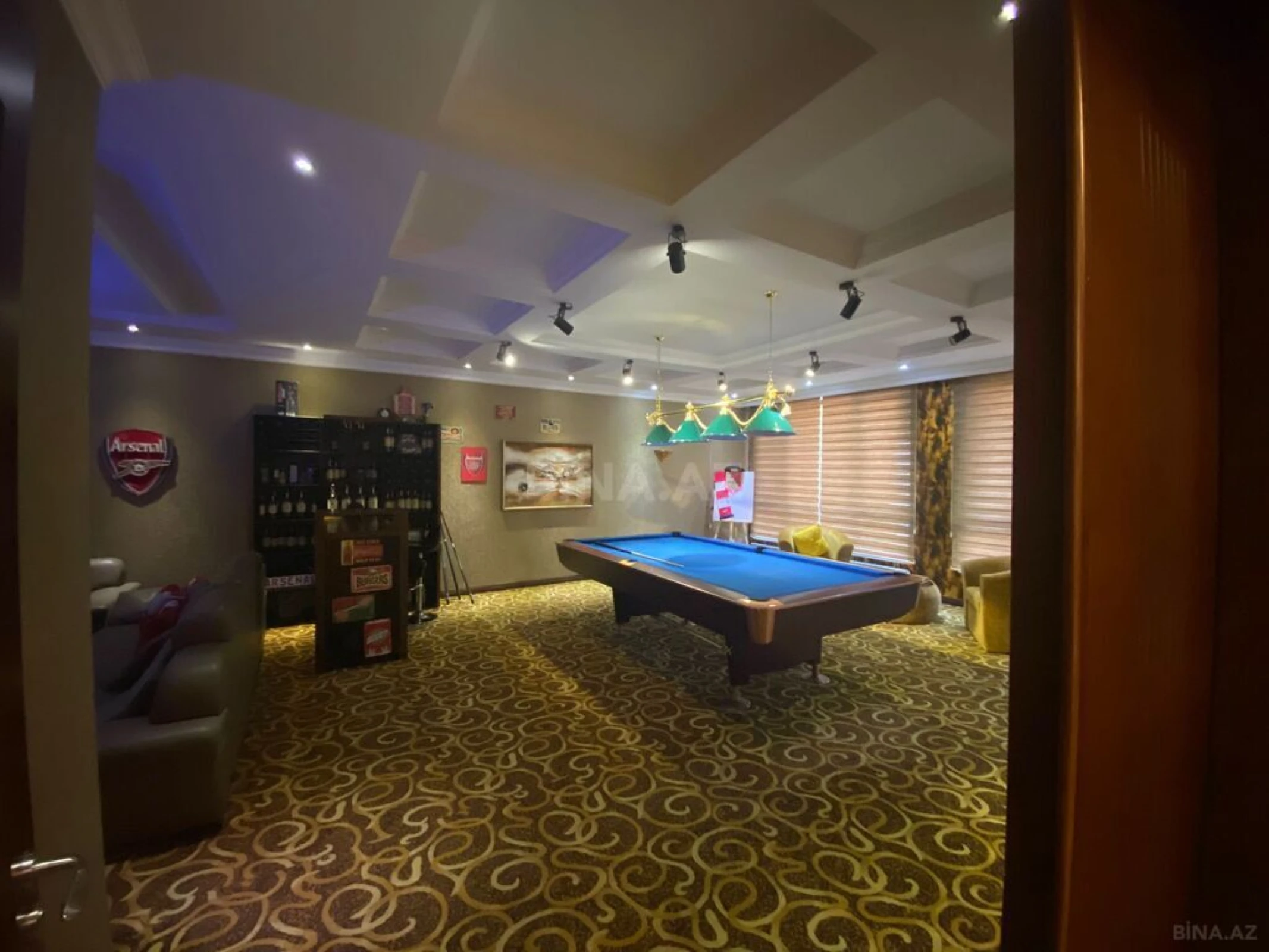 Kirayə verilir 6 otaqlı həyət evi 400 m²