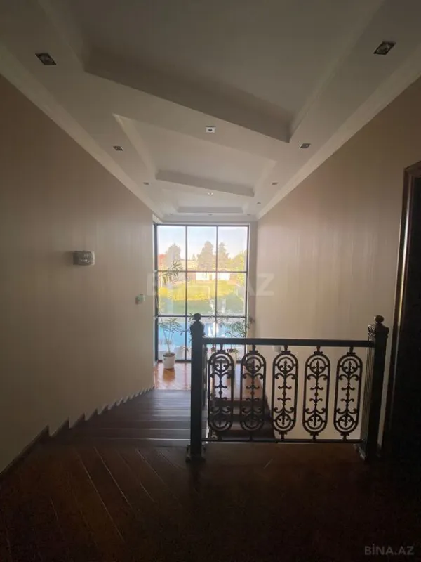 Kirayə verilir 6 otaqlı həyət evi 400 m²