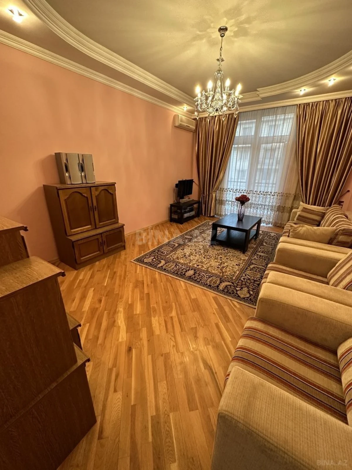 Kirayə verilir 2 otaqlı mənzil 80 m²