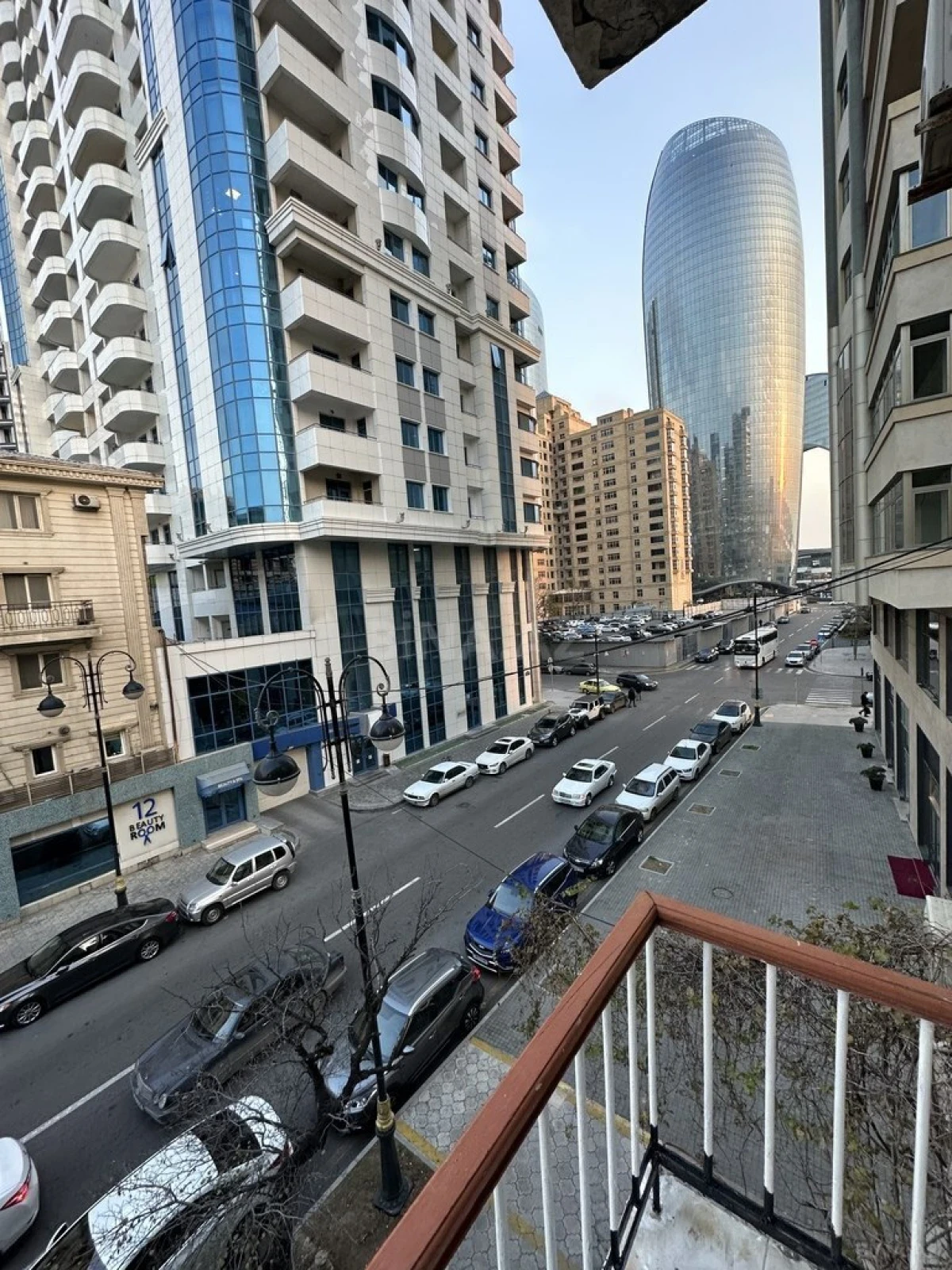 Kirayə verilir 2 otaqlı mənzil 80 m²