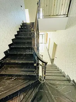 Kirayə verilir 6 otaqlı həyət evi 350 m²