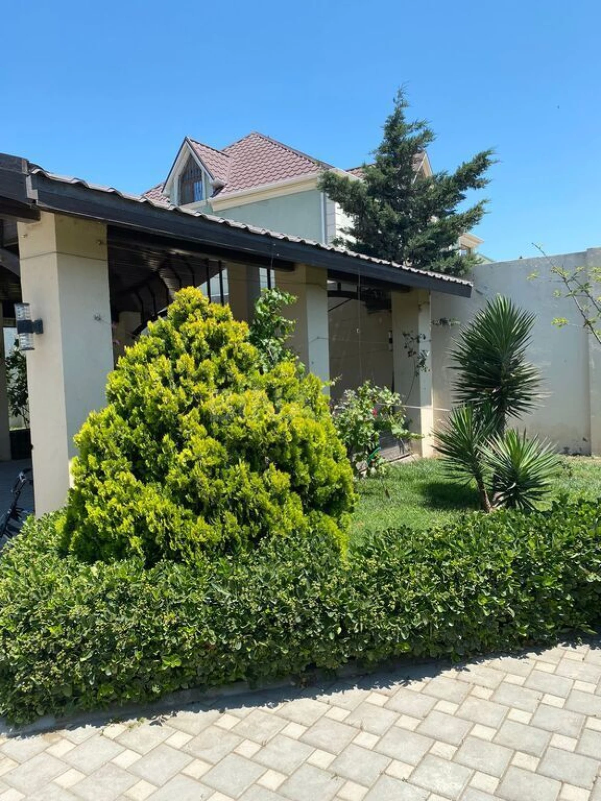 Kirayə verilir 5 otaqlı həyət evi 300 m²