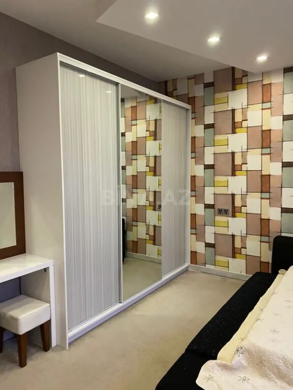 Kirayə verilir 5 otaqlı həyət evi 300 m²