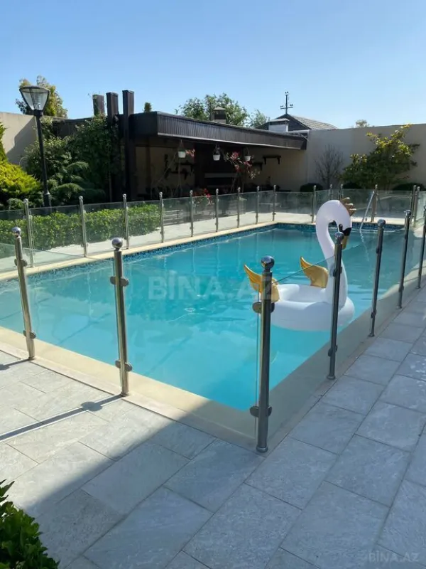 Kirayə verilir 5 otaqlı həyət evi 300 m²