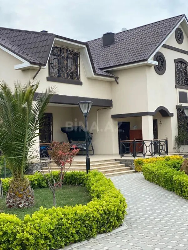 Kirayə verilir 5 otaqlı həyət evi 300 m²