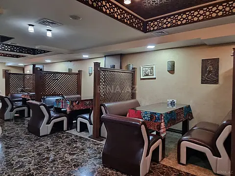 Satılır obyekt 400 m²