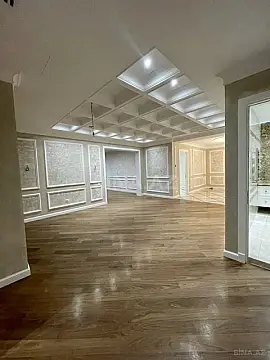 Satılır 5 otaqlı mənzil 270 m²