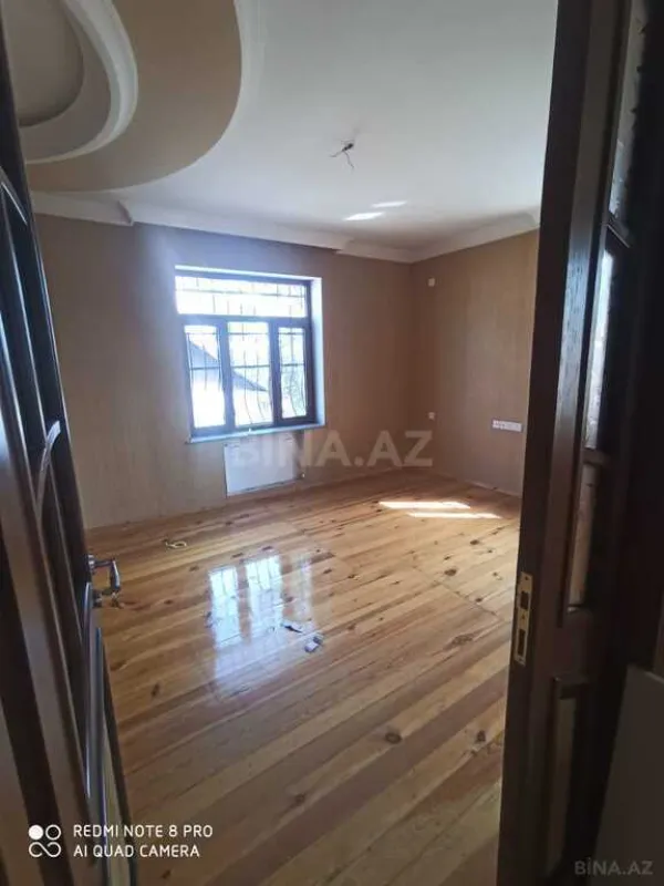 Satılır 6 otaqlı həyət evi 146.9 m²