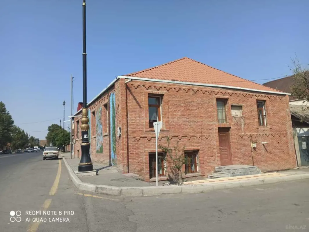 Satılır 6 otaqlı həyət evi 146.9 m²