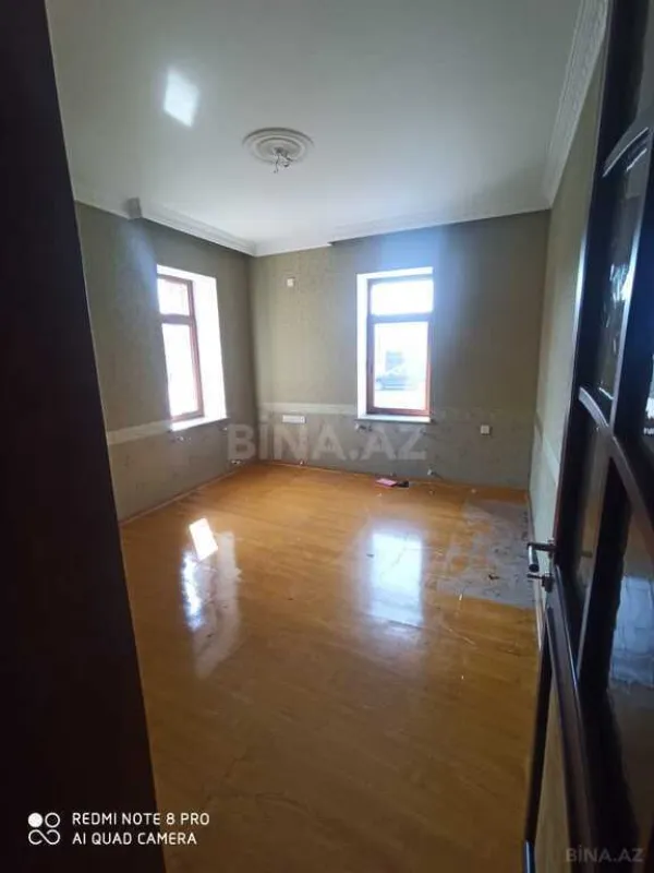 Satılır 6 otaqlı həyət evi 146.9 m²