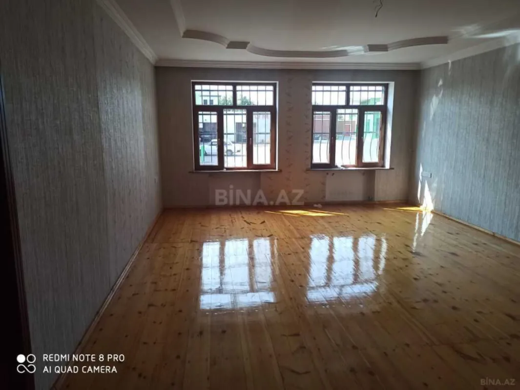 Satılır 6 otaqlı həyət evi 146.9 m²