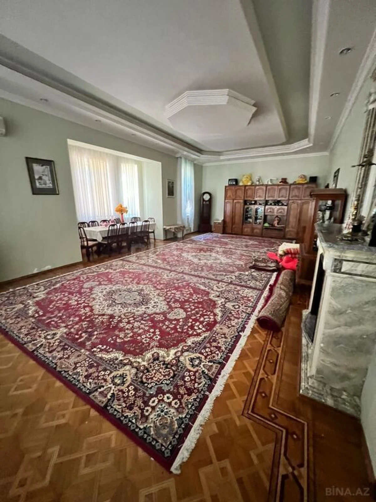 Satılır 20 otaqlı həyət evi 600 m²