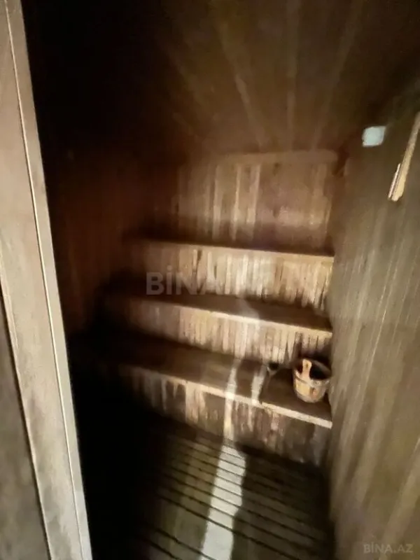 Satılır 20 otaqlı həyət evi 600 m²