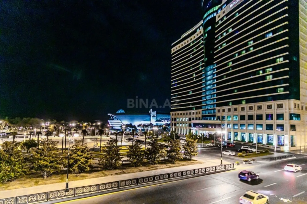 Kirayə verilir 4 otaqlı mənzil 150 m²