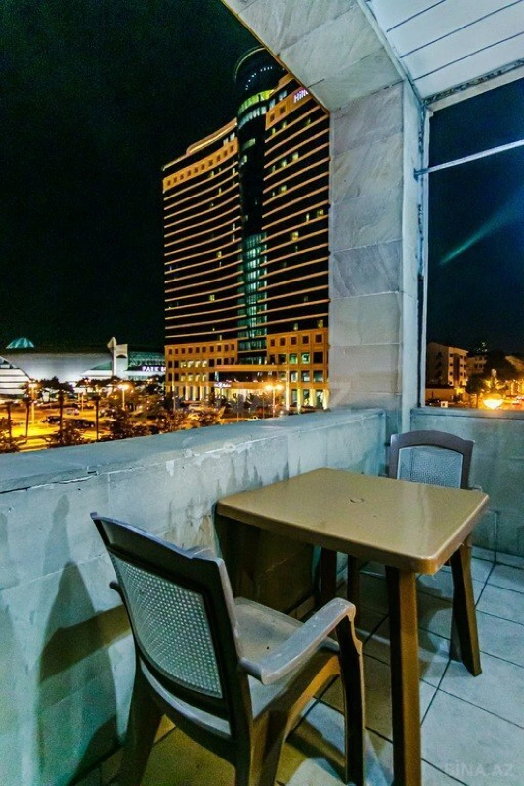 Kirayə verilir 4 otaqlı mənzil 150 m²