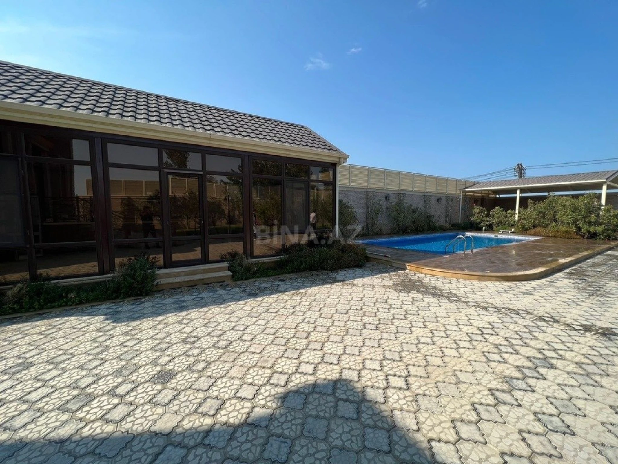 Kirayə verilir 5 otaqlı həyət evi 350 m²