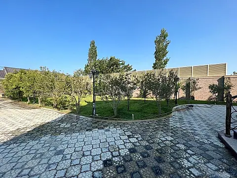 Kirayə verilir 5 otaqlı həyət evi 350 m²