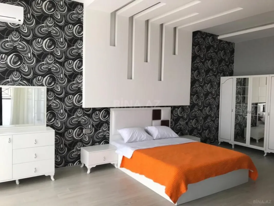 Kirayə verilir 6 otaqlı həyət evi 400 m²
