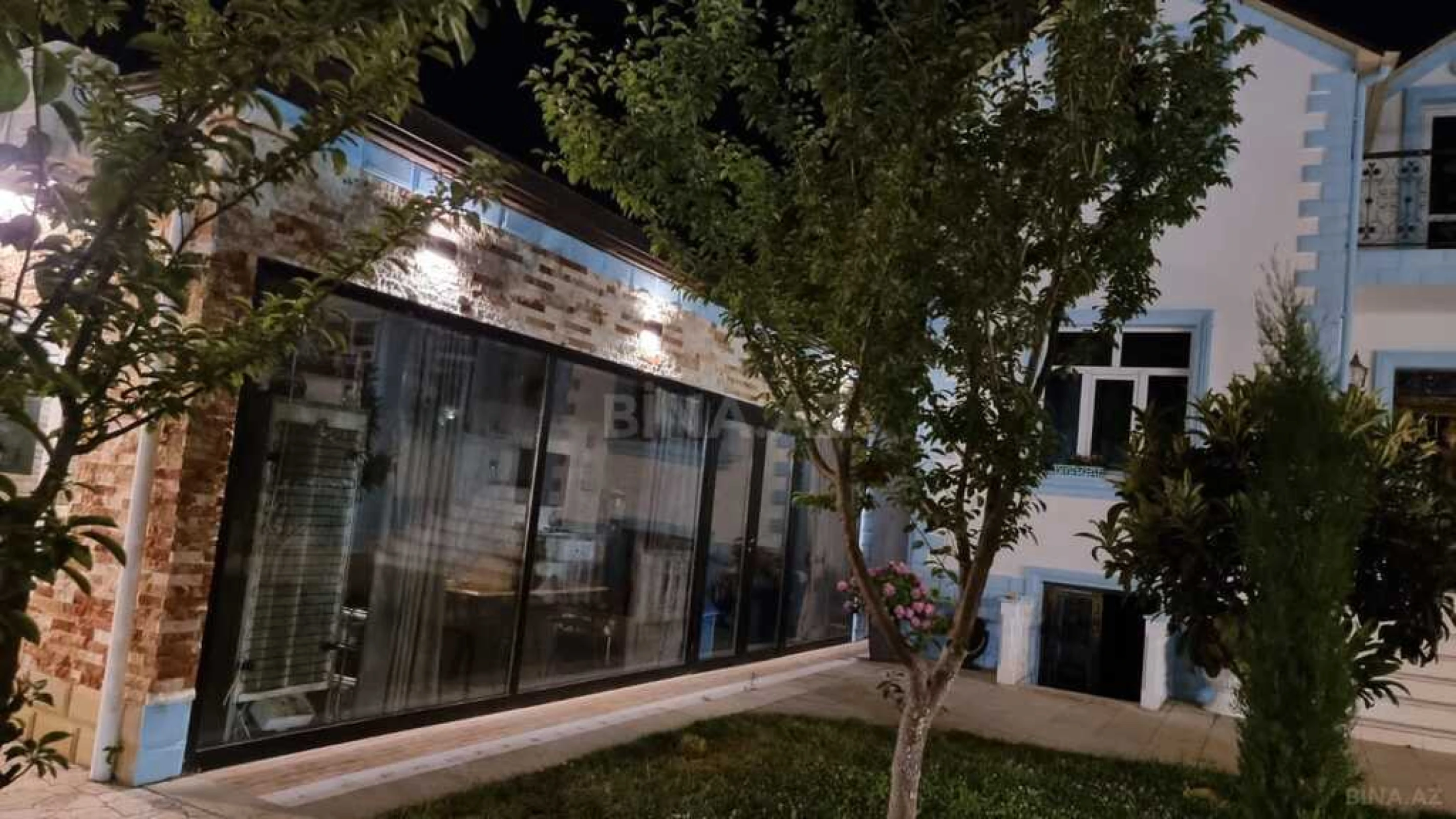 Kirayə verilir 4 otaqlı həyət evi 300 m²