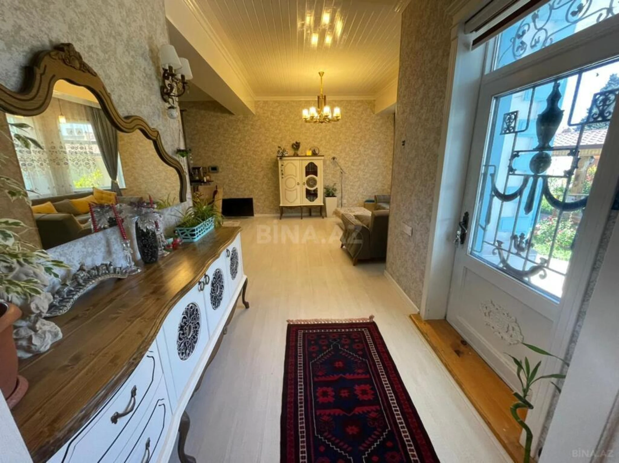 Kirayə verilir 4 otaqlı həyət evi 300 m²