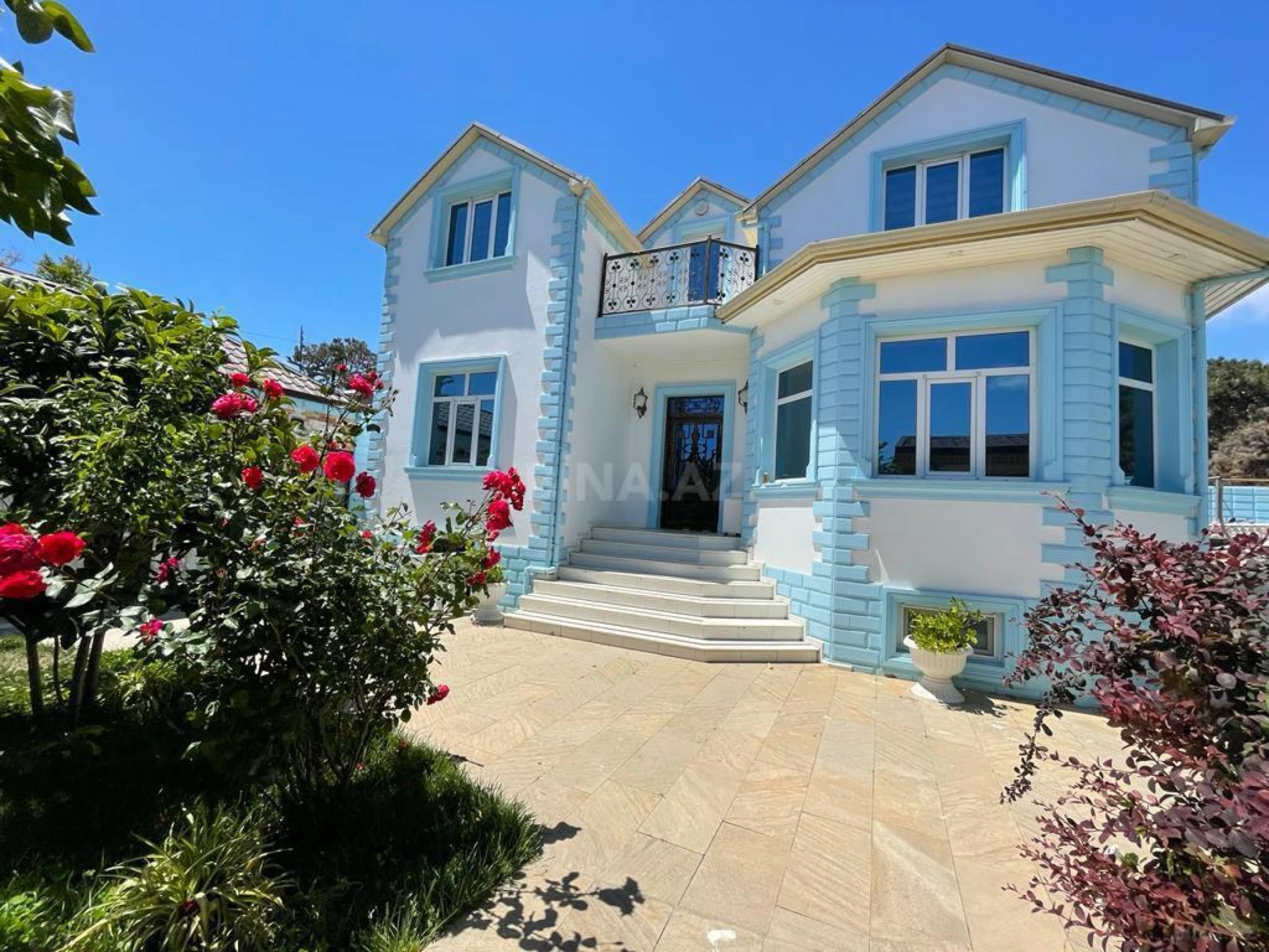 Kirayə verilir 4 otaqlı həyət evi 300 m²