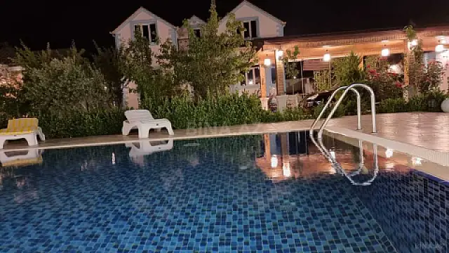 Kirayə verilir 4 otaqlı həyət evi 300 m²