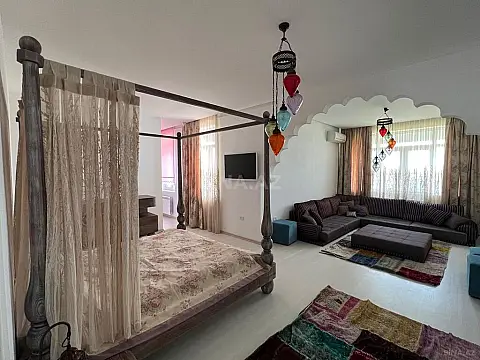 Kirayə verilir 7 otaqlı həyət evi 500 m²