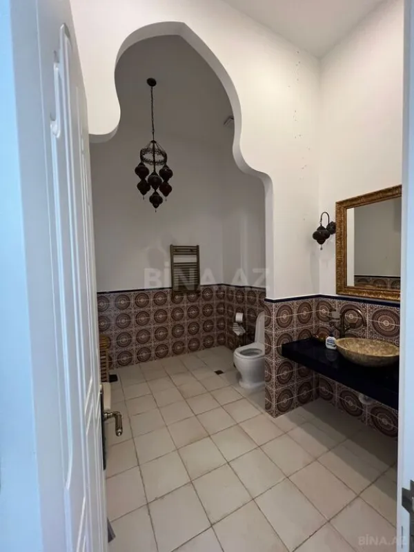 Kirayə verilir 7 otaqlı həyət evi 500 m²