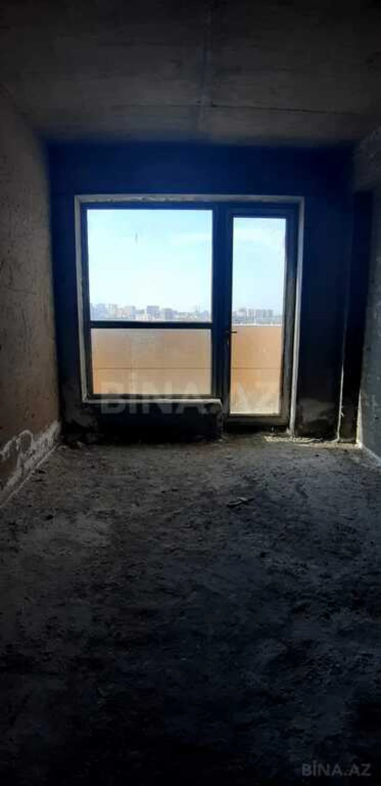Satılır 3 otaqlı mənzil 147.5 m²